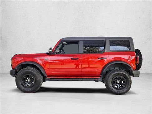 Used 2023 Ford Bronco Wildtrak image 5