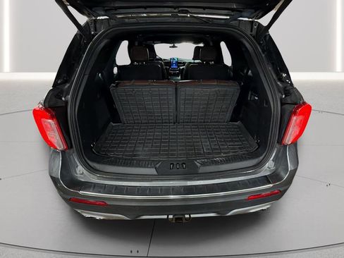 Used 2022 Ford Explorer Platinum w/ Equipment Group 601A image 31