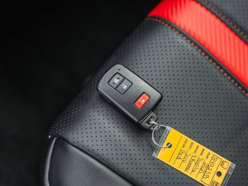 Used 2021 Toyota 4Runner SR5 Premium w/ Moonroof Package image 44