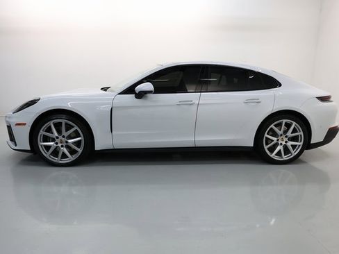 Used 2024 Porsche Panamera 4 image 61