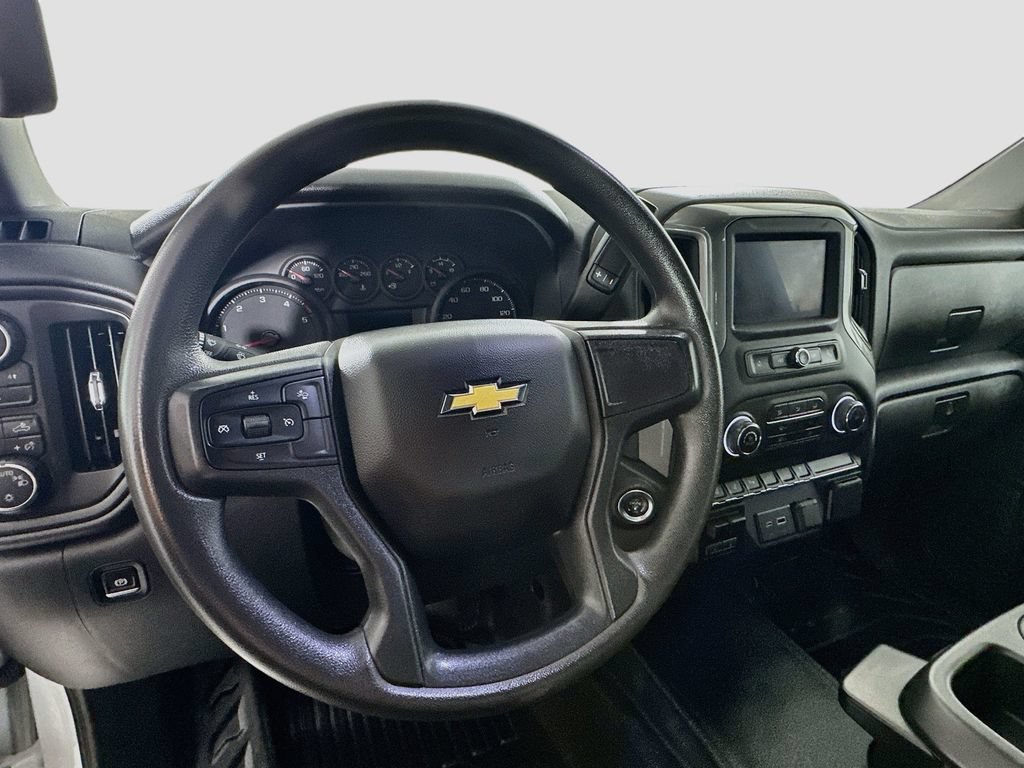 Used 2025 Chevrolet Silverado 3500 W/T w/ WT/CX Safety Package AWD/4WD image 11