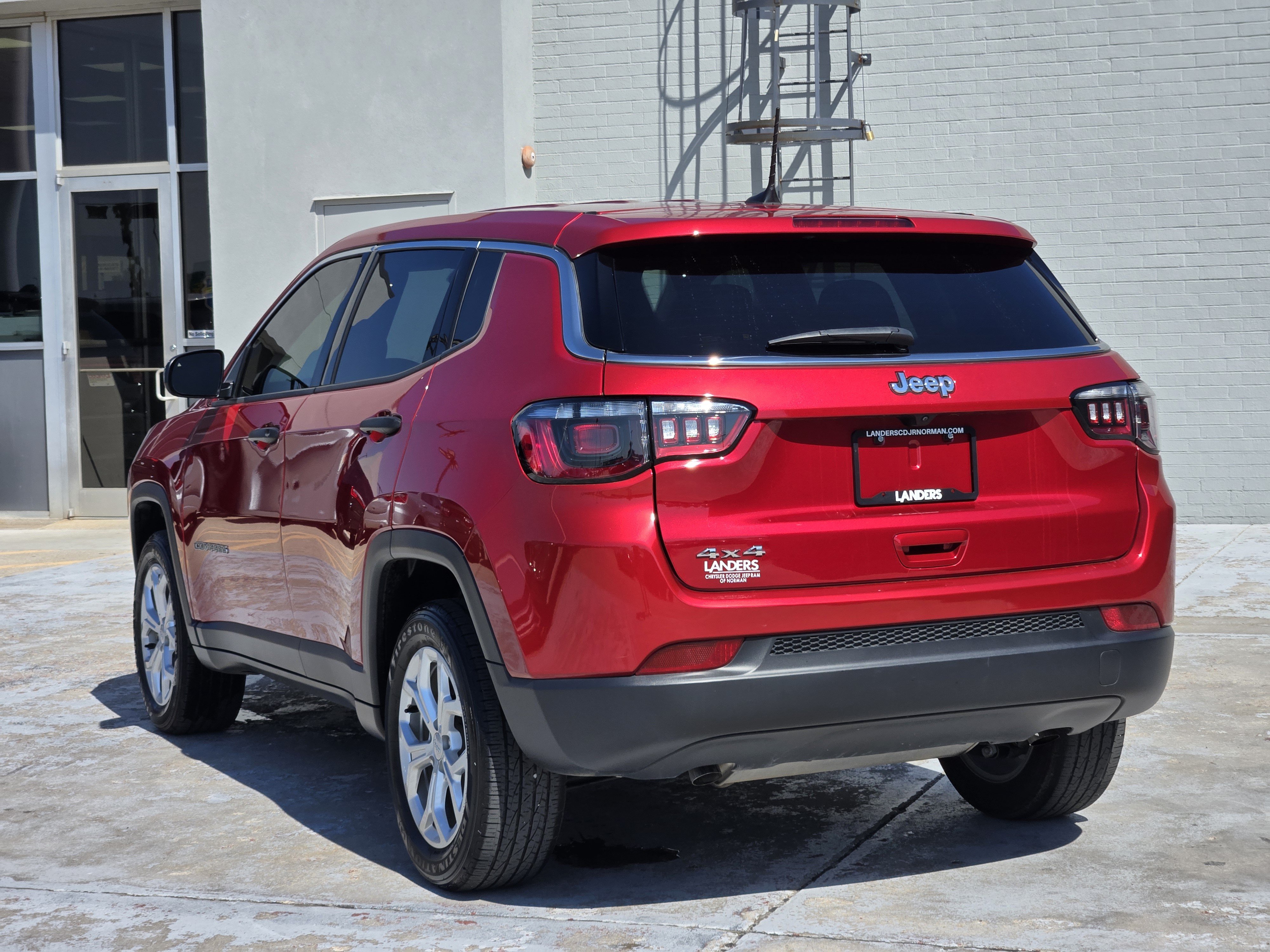 Used 2024 Jeep Compass Sport AWD/4WD image 6
