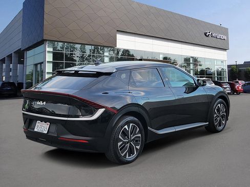 Used 2024 Kia EV6 Light image 2