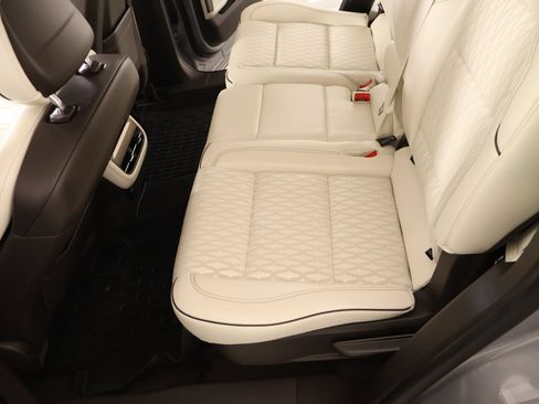 Used 2024 Lincoln Nautilus Black Label AWD/4WD image 13