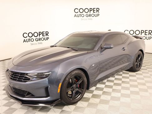 Used 2023 Chevrolet Camaro LT image 9