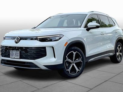 New 2025 Volkswagen Tiguan SE