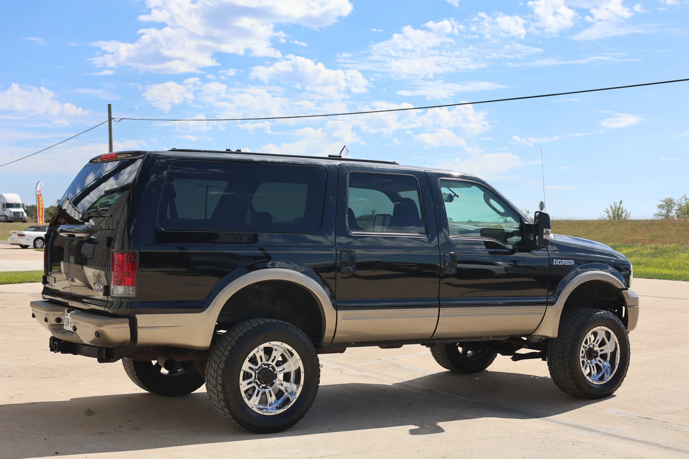 Used 2005 Ford Excursion Eddie Bauer AWD/4WD image 3