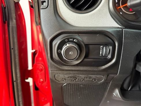 Certified 2024 Jeep Wrangler Unlimited Sport AWD/4WD image 19