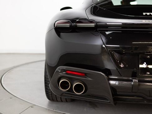 Certified 2021 Ferrari Roma image 29