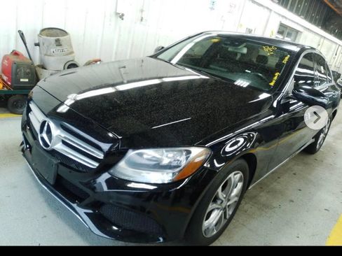 Used 2017 Mercedes-Benz C 300 4MATIC Sedan image 2
