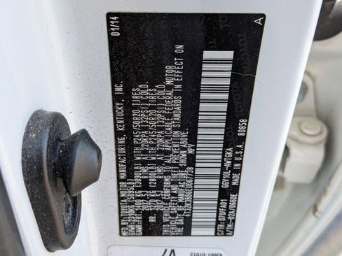 Used 2014 Toyota Venza LE w/ LE Convenience Package image 14