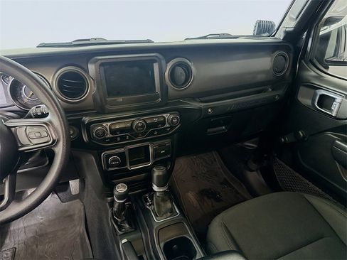Used 2022 Jeep Wrangler Sport image 18