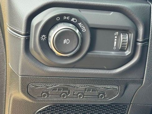 New 2026 Jeep Wrangler Unlimited Rubicon AWD/4WD image 13
