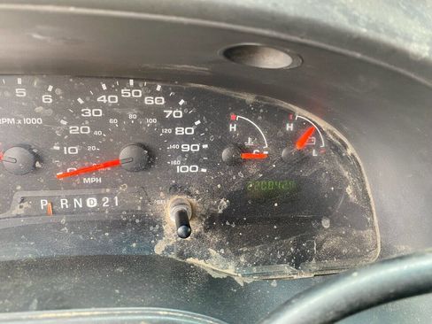 Used 2007 Ford E-250 and Econoline 250 image 11