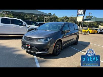 Used 2018 Chrysler Pacifica Touring Plus w/ S Appearance Package