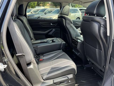 Used 2022 Acura MDX SH-AWD w/ Advance Package image 13