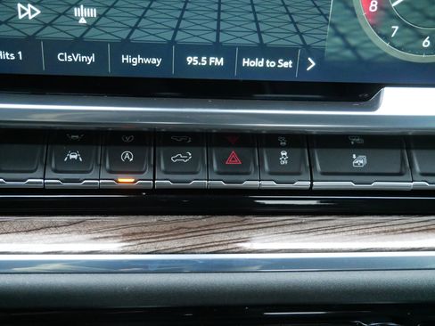 Used 2024 GMC Sierra 1500 Elevation image 20