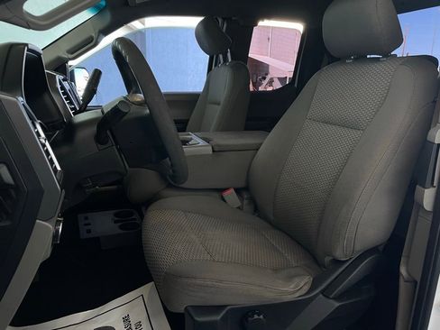 Used 2016 Ford F150 XLT image 13