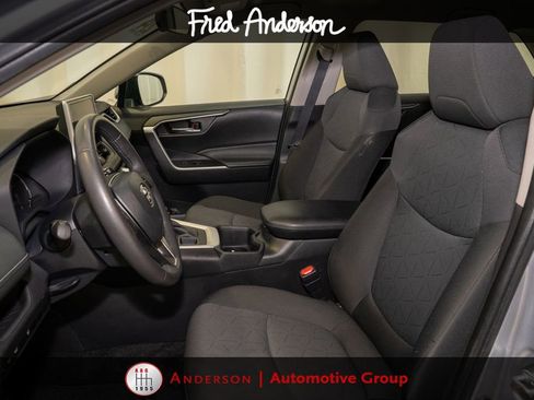Used 2024 Toyota RAV4 XLE w/ Weather Package AWD/4WD image 10