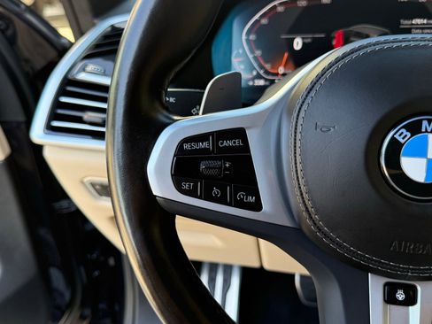 Used 2022 BMW X7 xDrive40i w/ M Sport Package image 27