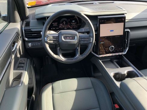 Certified 2024 GMC Acadia AT4 w/ LPO, Floor Liner Package AWD/4WD image 5