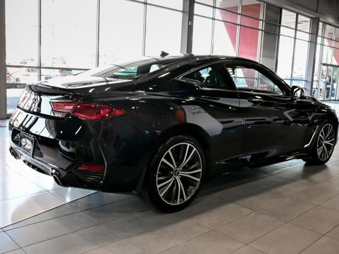 Used 2022 INFINITI Q60 3.0t Luxe w/ Essential Package image 5