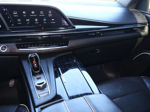 Used 2021 Cadillac Escalade Sport w/ Driver Assist Tech Package image 18