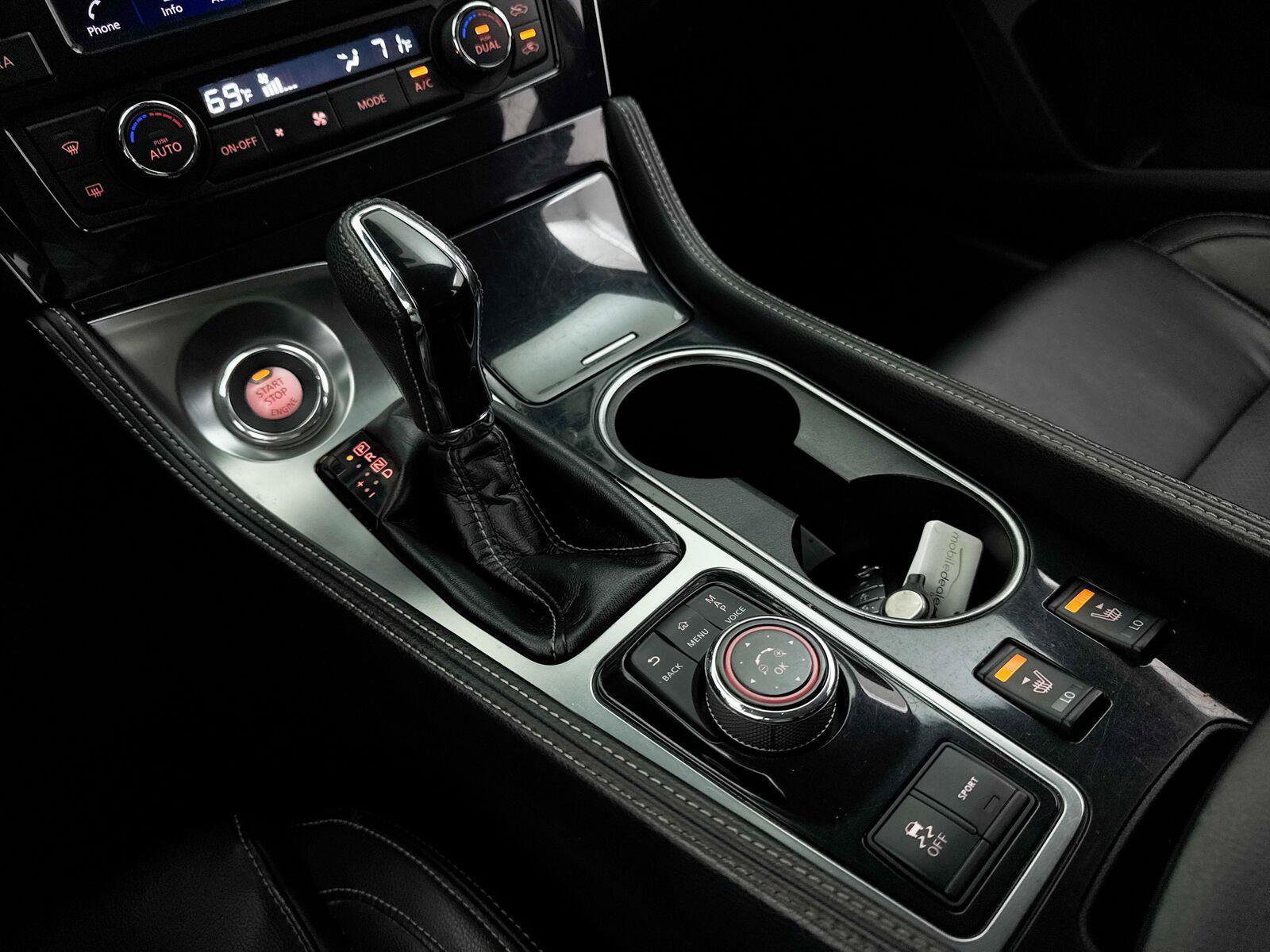 Used 2022 Nissan Maxima SV FWD image 28