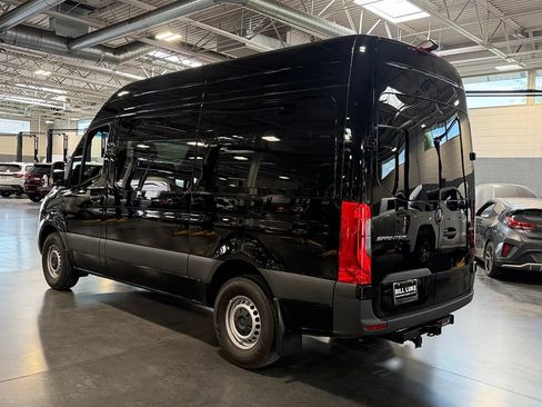 Used 2025 Mercedes-Benz Sprinter 2500 image 9