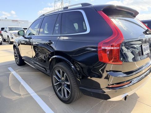 Used 2018 Volvo XC90 T5 Momentum w/ Convenience Package AWD/4WD image 3