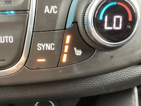 Used 2019 Chevrolet Traverse LT image 5