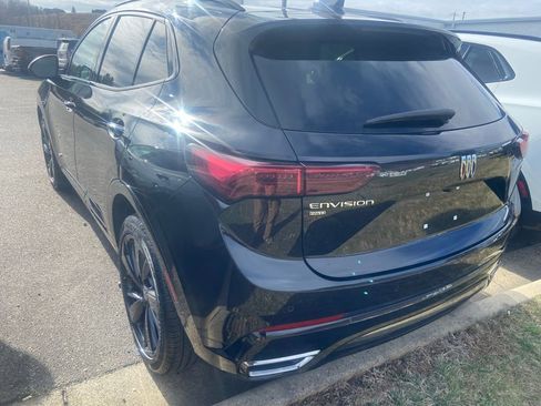 Used 2025 Buick Envision Sport Touring image 2