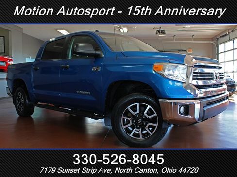 Used 2017 Toyota Tundra SR5 AWD/4WD image 2