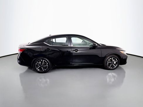 Used 2024 Nissan Sentra SV FWD image 11