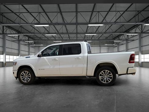 Used 2022 RAM 1500 Laramie AWD/4WD image 2