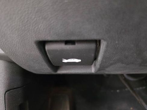 Used 2009 Pontiac G8 RWD image 21