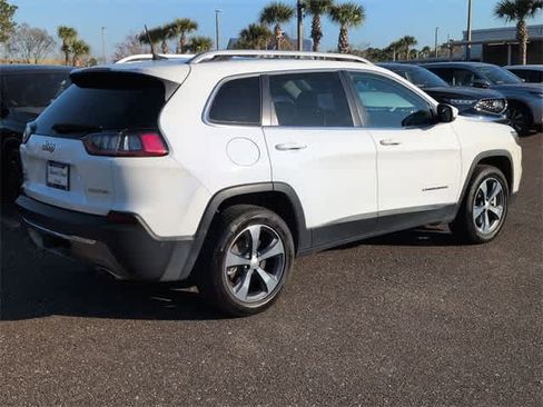 Used 2019 Jeep Cherokee Limited w/ Luxury Group image 8