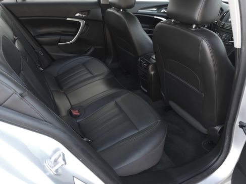 Used 2017 Buick Regal Sport Touring image 33