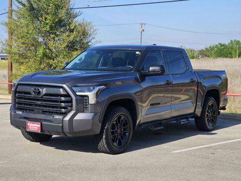 Used 2023 Toyota Tundra SR5 image 4