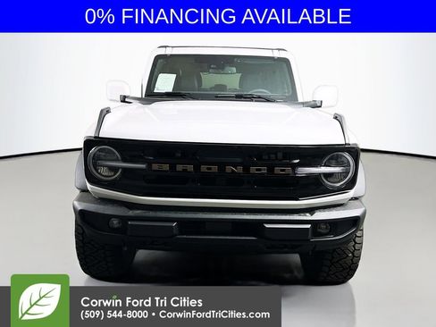 New 2025 Ford Bronco Outer Banks image 4