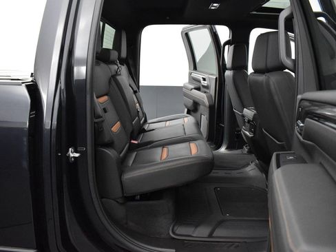 Used 2024 GMC Sierra 2500 AT4 w/ AT4 Premium Plus Package AWD/4WD image 32