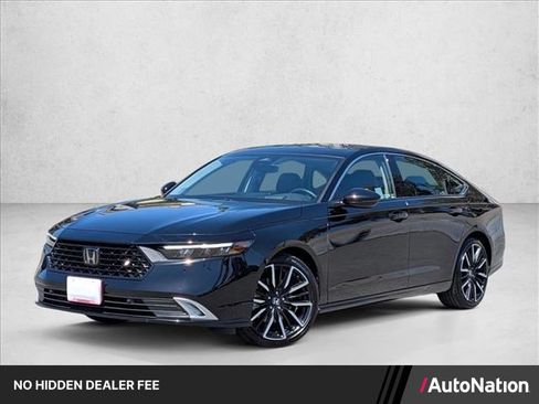 Used 2024 Honda Accord Touring image 1
