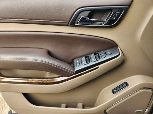 Used 2018 Chevrolet Tahoe LT w/ Luxury Package image 25