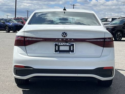 Used 2025 Volkswagen Jetta Sport FWD image 12