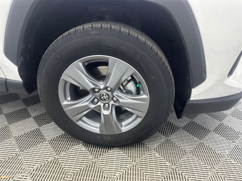 Used 2022 Toyota RAV4 XLE image 13