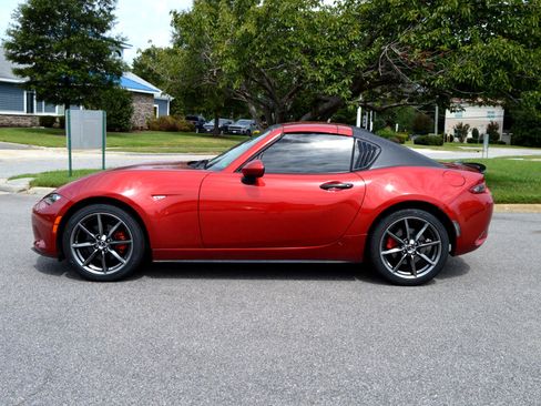 Used 2017 MAZDA MX-5 Miata RF Grand Touring image 5