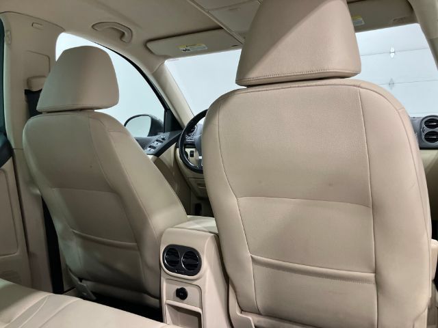 Used 2012 Volkswagen Tiguan S FWD image 42