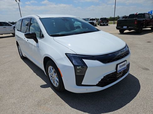 New 2027 Chrysler Pacifica Select FWD image 11