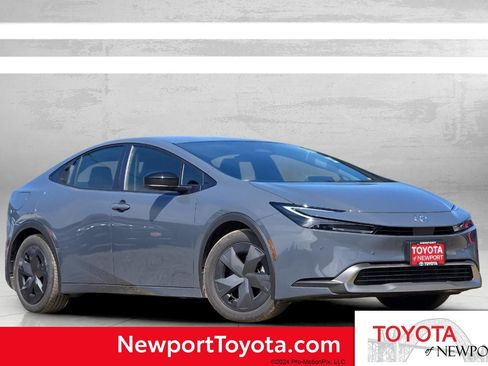 Used 2023 Toyota Prius Prime FWD image 1