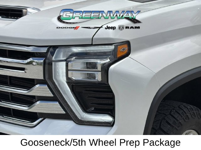 Used 2024 Chevrolet Silverado 2500 High Country w/ High Country Premium Package AWD/4WD image 7
